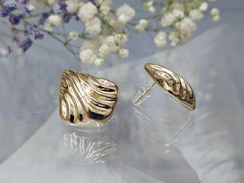 Серьги 2244026600280: цена 440 рублей.