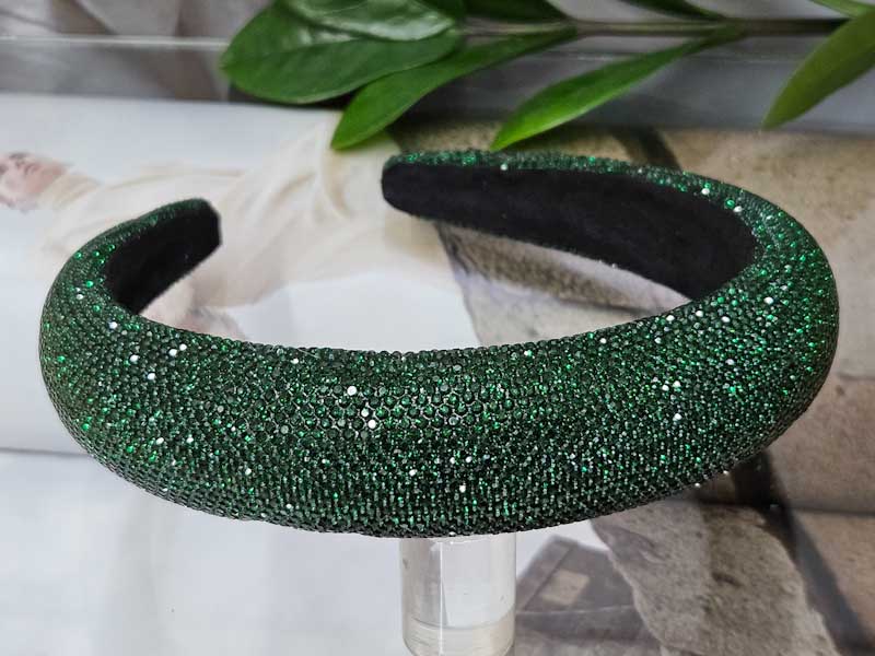 Ободок 1860001600123: цена 740 рублей.