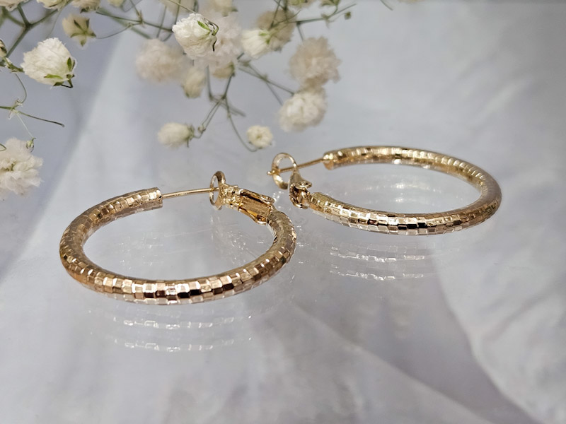 Серьги 2243026600320: цена 390 рублей.