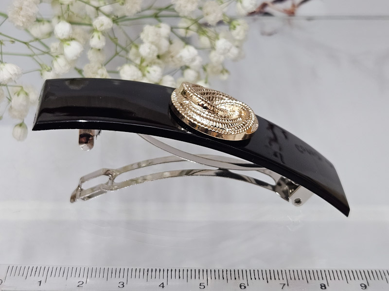 Заколка 1915001600649: цена 215 рублей.