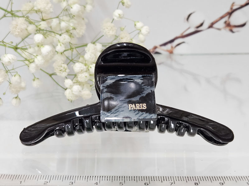 Заколка 1039001600611: цена 330 рублей.