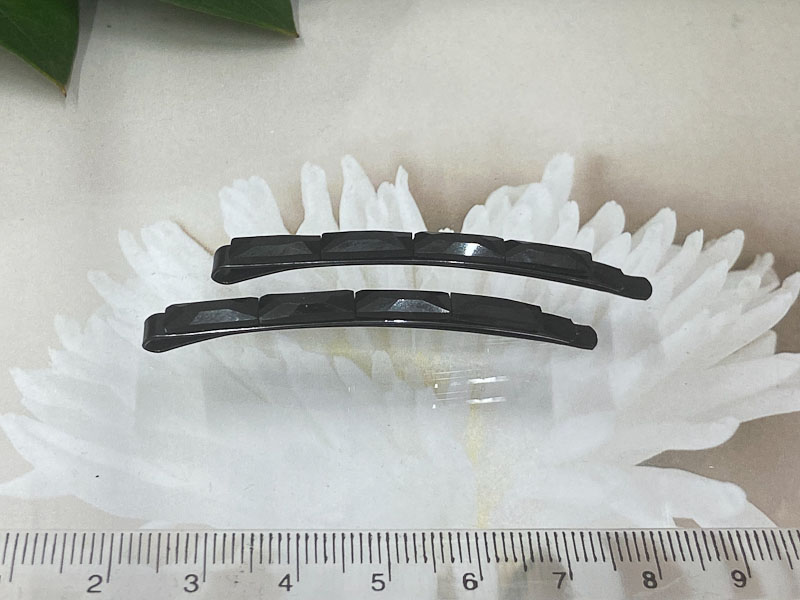 Заколка 1031001600639: цена 85 рублей.