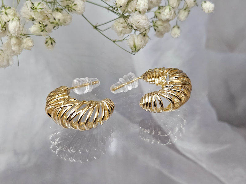 Серьги 2244026600389: цена 380 рублей.