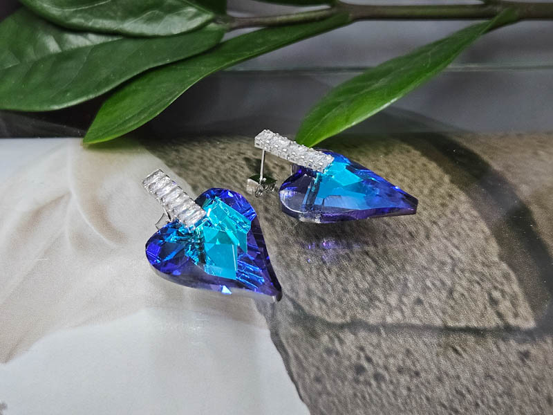 Серьги 1158006600027: цена 985 рублей.