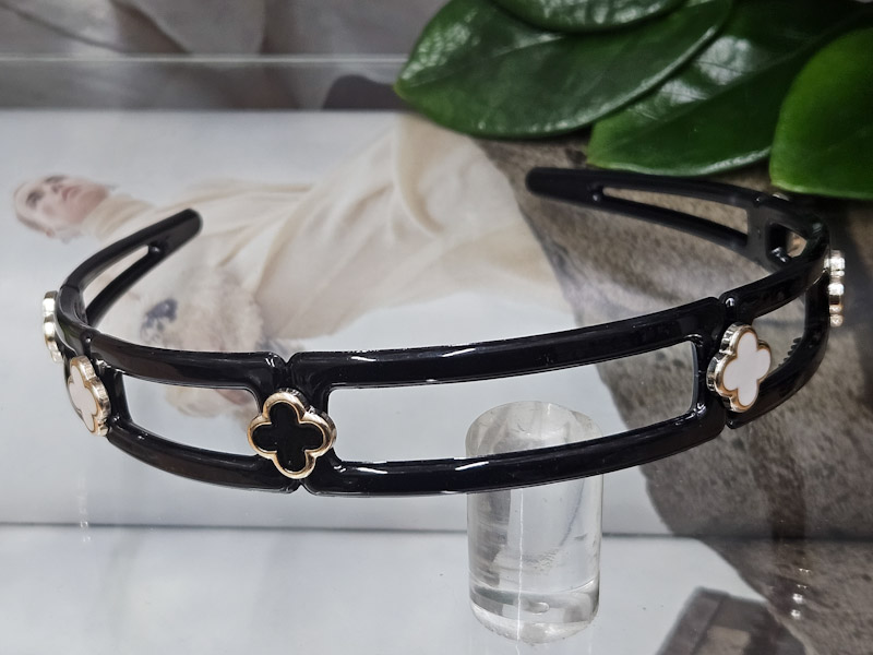 Ободок 1103001600244: цена 230 рублей.