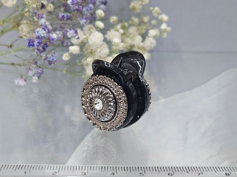 Заколка 1915001601332: цена 200 рублей.