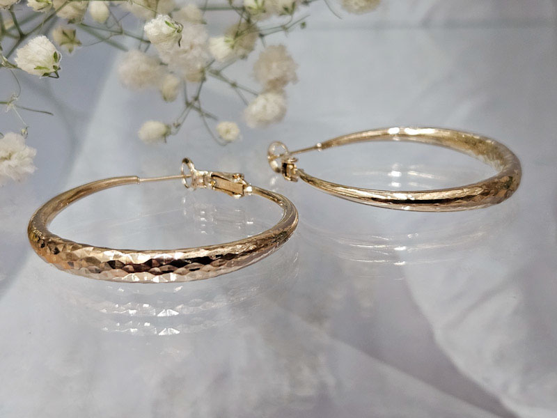 Серьги 2243026600115: цена 425 рублей.