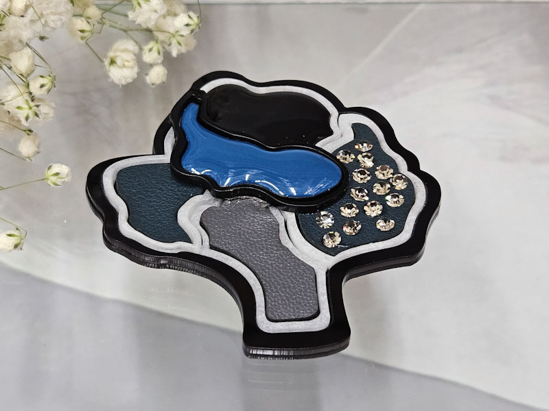 Брошь 2089002600027: цена 1475 рублей.