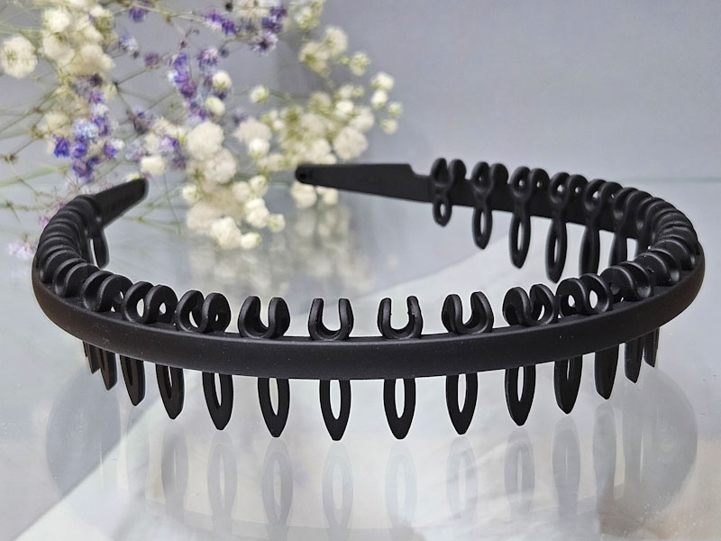 Ободок 1833001600233: цена 135 рублей.