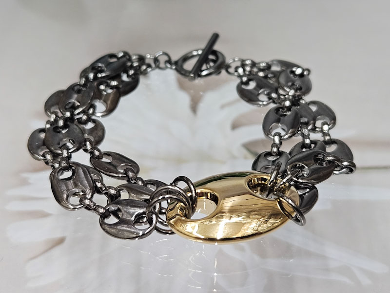 Браслет 2055002600039: цена 985 рублей.