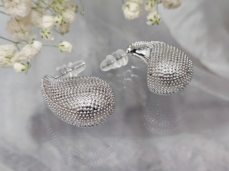 Серьги 2244026600020: цена 500 рублей.