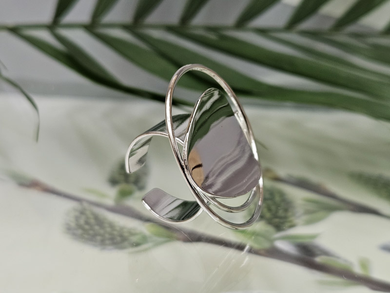 Кольцо 2209006500097: цена 540 рублей.