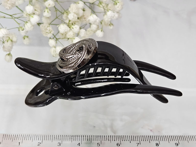 Заколка 1915001600854: цена 215 рублей.