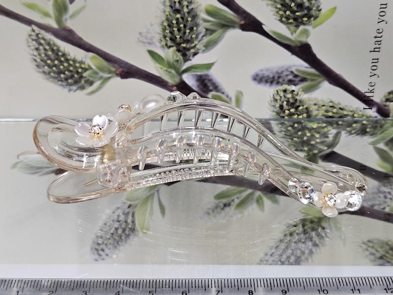 Заколка 1107001600020: цена 360 рублей.