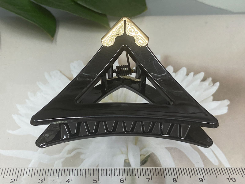 Заколка 1045001600353: цена 295 рублей.