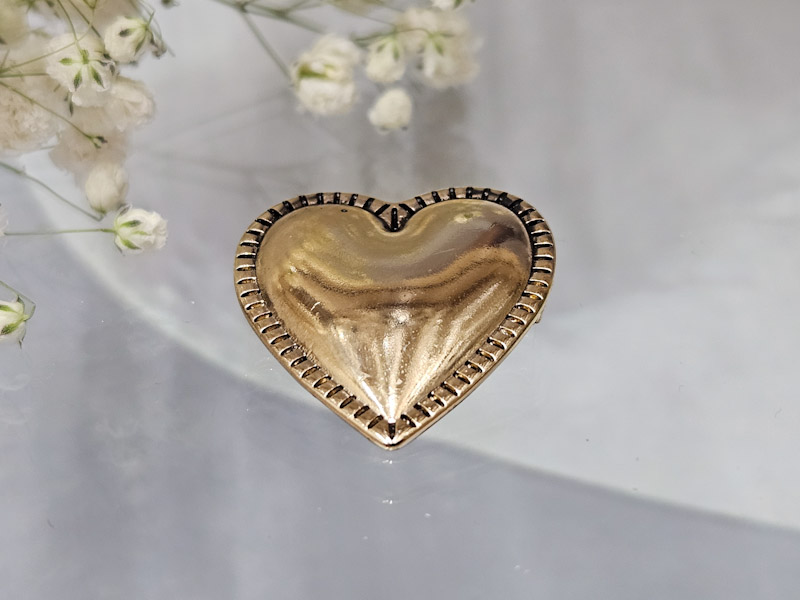 Брошь 1269002600017: цена 330 рублей.