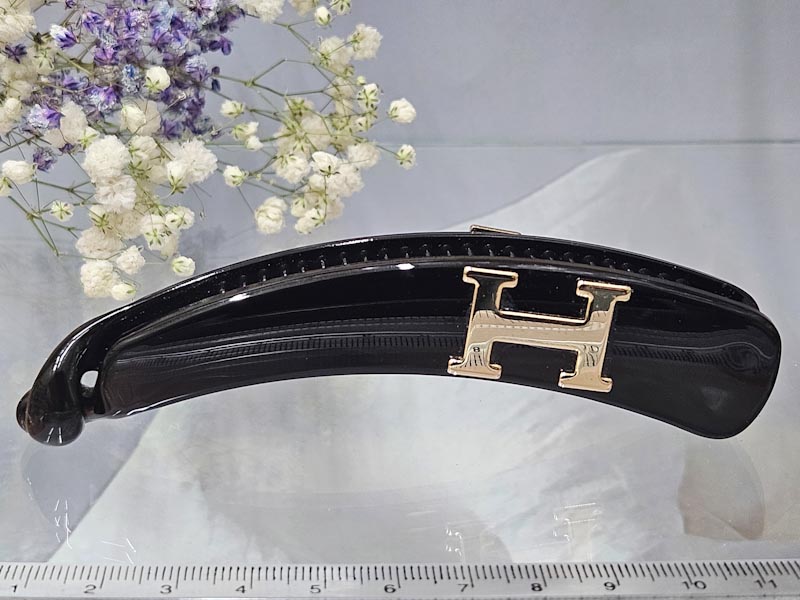 Заколка 1743001600013: цена 250 рублей.