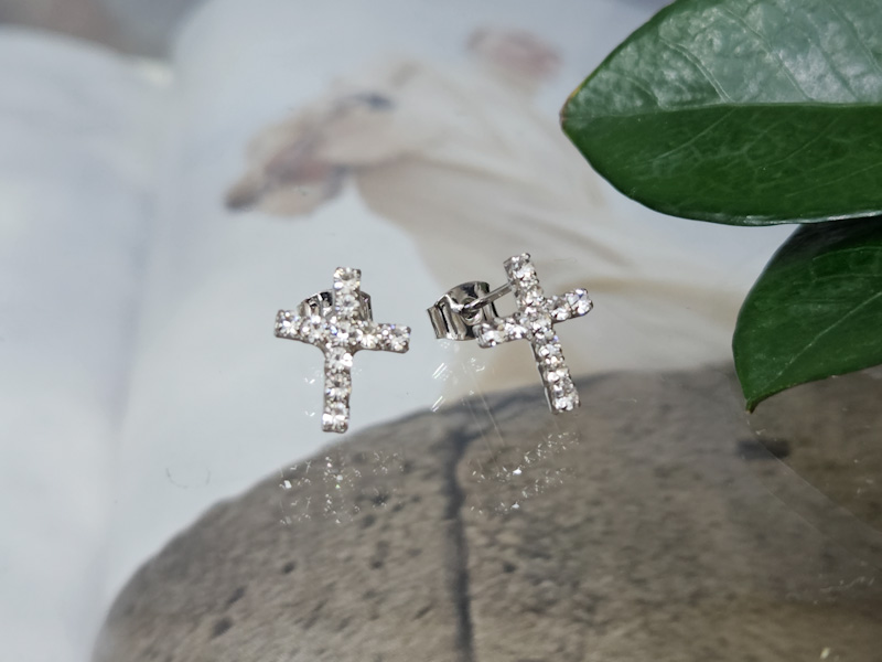 Серьги 1100006300025: цена 230 рублей.