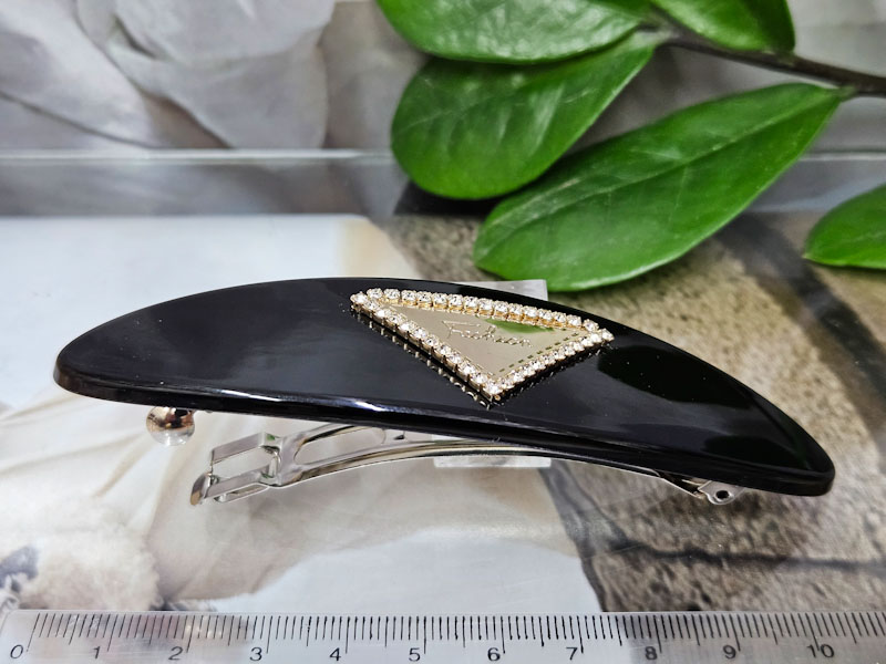 Заколка 1866001600187: цена 295 рублей.