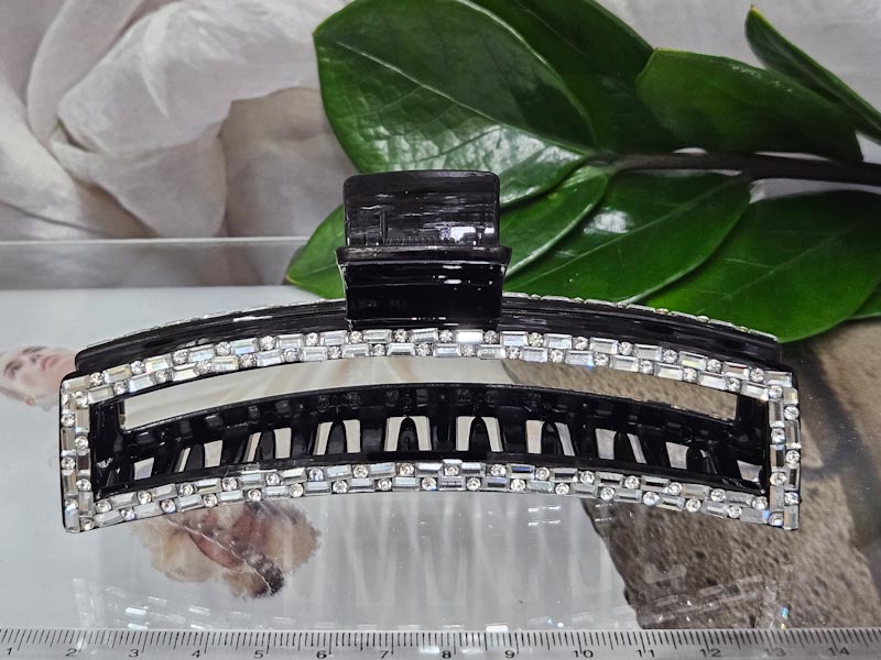 Заколка 1866001600316: цена 410 рублей.