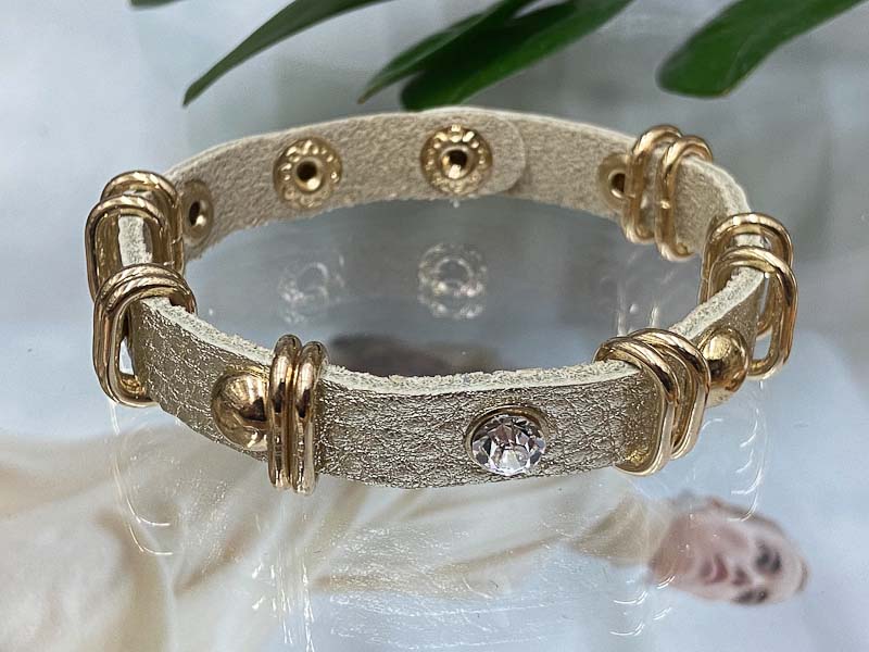 Браслет 1120002600172: цена 495 рублей.