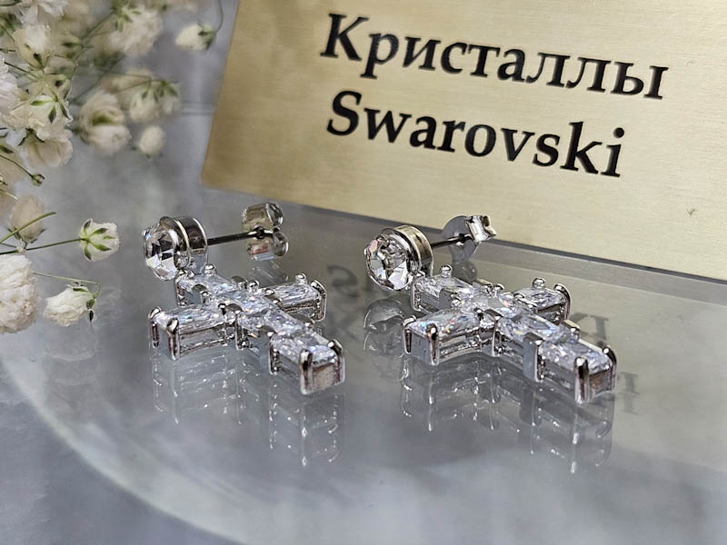Серьги 1448006600067: цена 1640 рублей.
