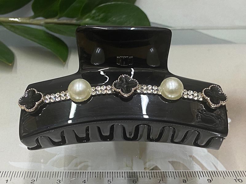 Заколка 1866001600569: цена 330 рублей.