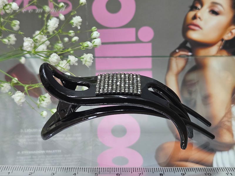 Заколка 1103001600473: цена 215 рублей.