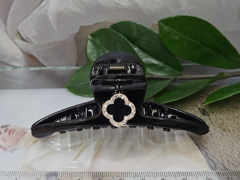 Заколка 1025001600041: цена 200 рублей.