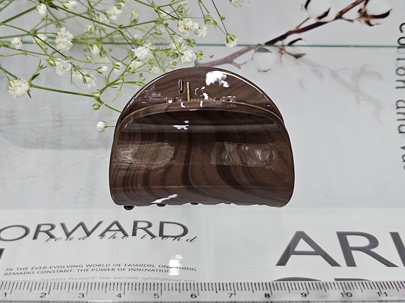 Заколка 1938001600037: цена 165 рублей.