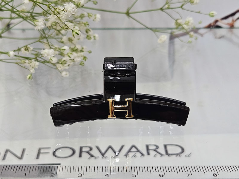 Заколка 1310001600406: цена 165 рублей.