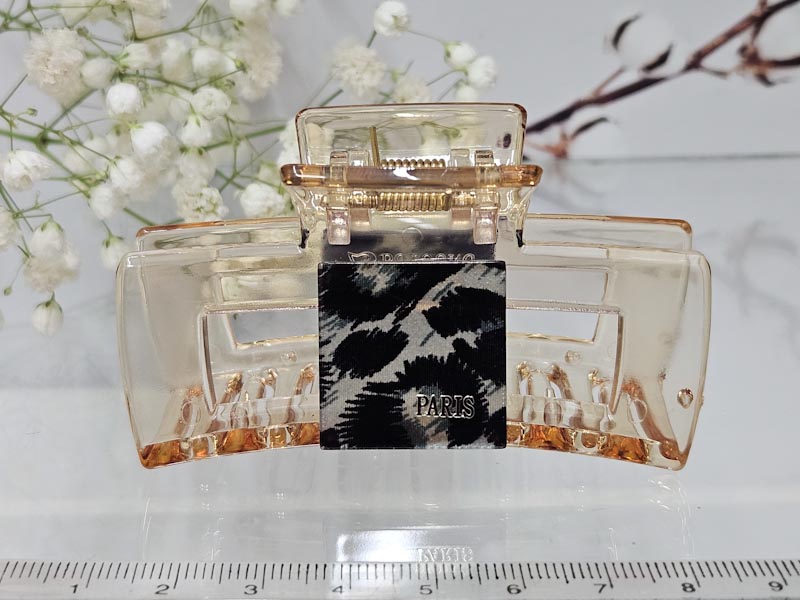 Заколка 1039001600642: цена 410 рублей.