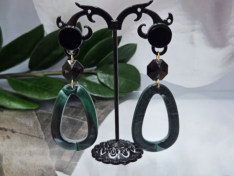 Серьги 2004014900026: цена 575 рублей.