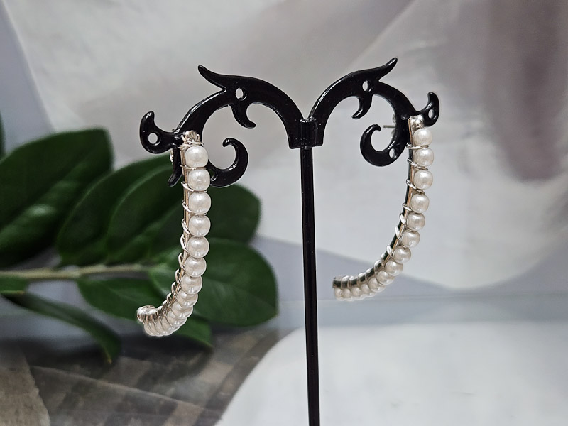 Серьги 1158009900131: цена 450 рублей.