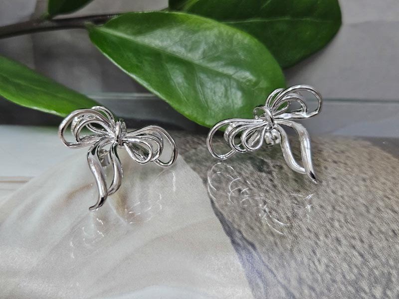 Серьги 1141007400246: цена 1145 рублей.